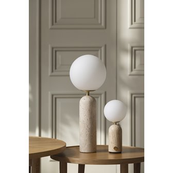 Beżowe lampy stołowe z trawertynu